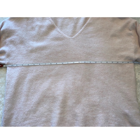 H&M Light Pink V-Neck Sweater - Picture 5 of 5